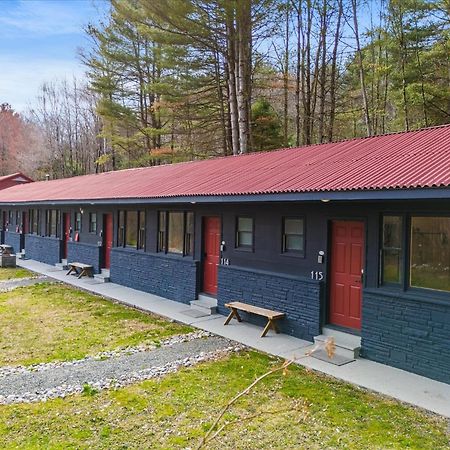 Green Acres Retreat Hancock 외부 사진