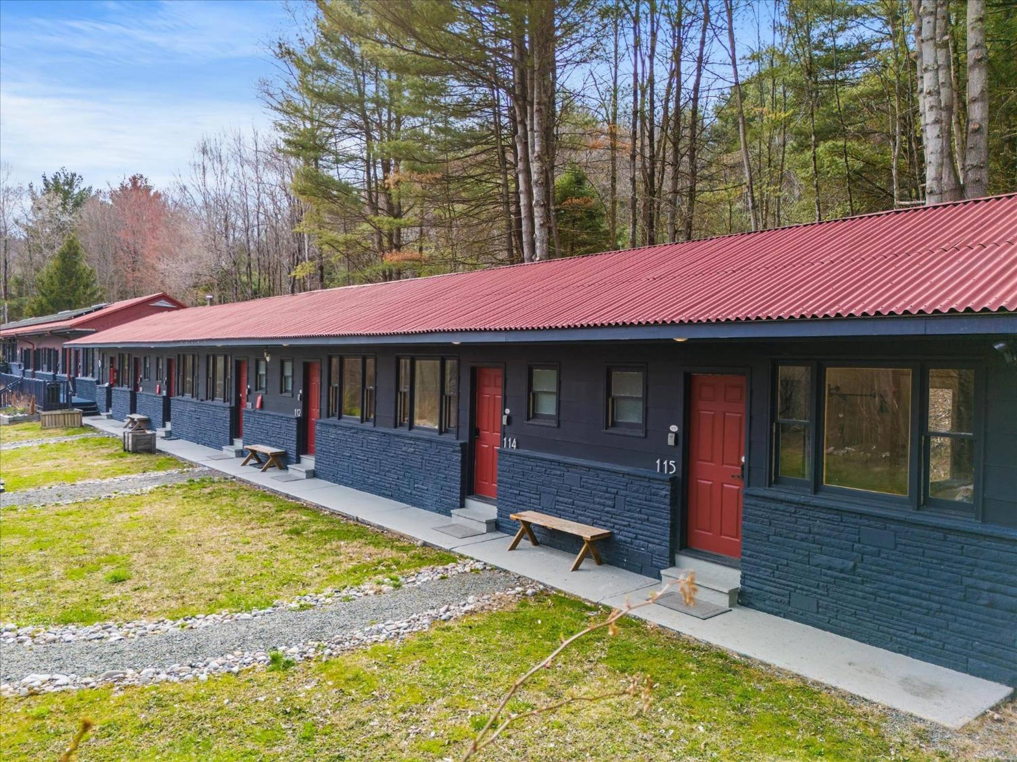 Green Acres Retreat Hancock 외부 사진